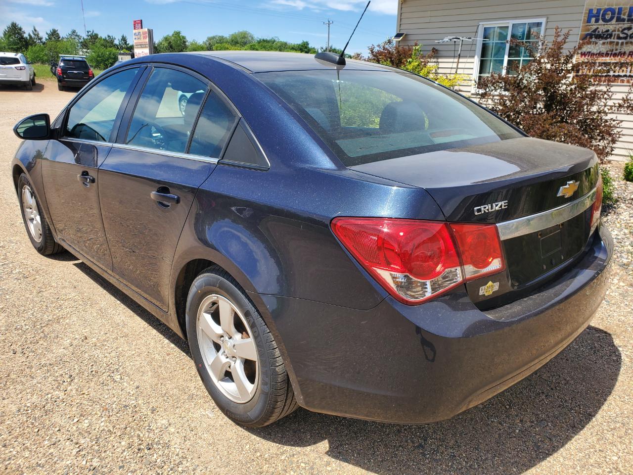 Chevrolet Cruze Limited 4dr Sdn Auto LT w/1LT 2016