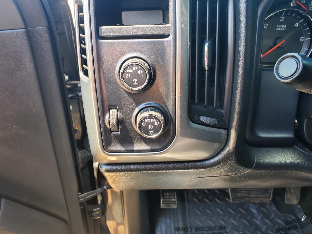 Chevrolet Silverado 1500 4WD Double Cab 143.5" LT w/1LT 2014
