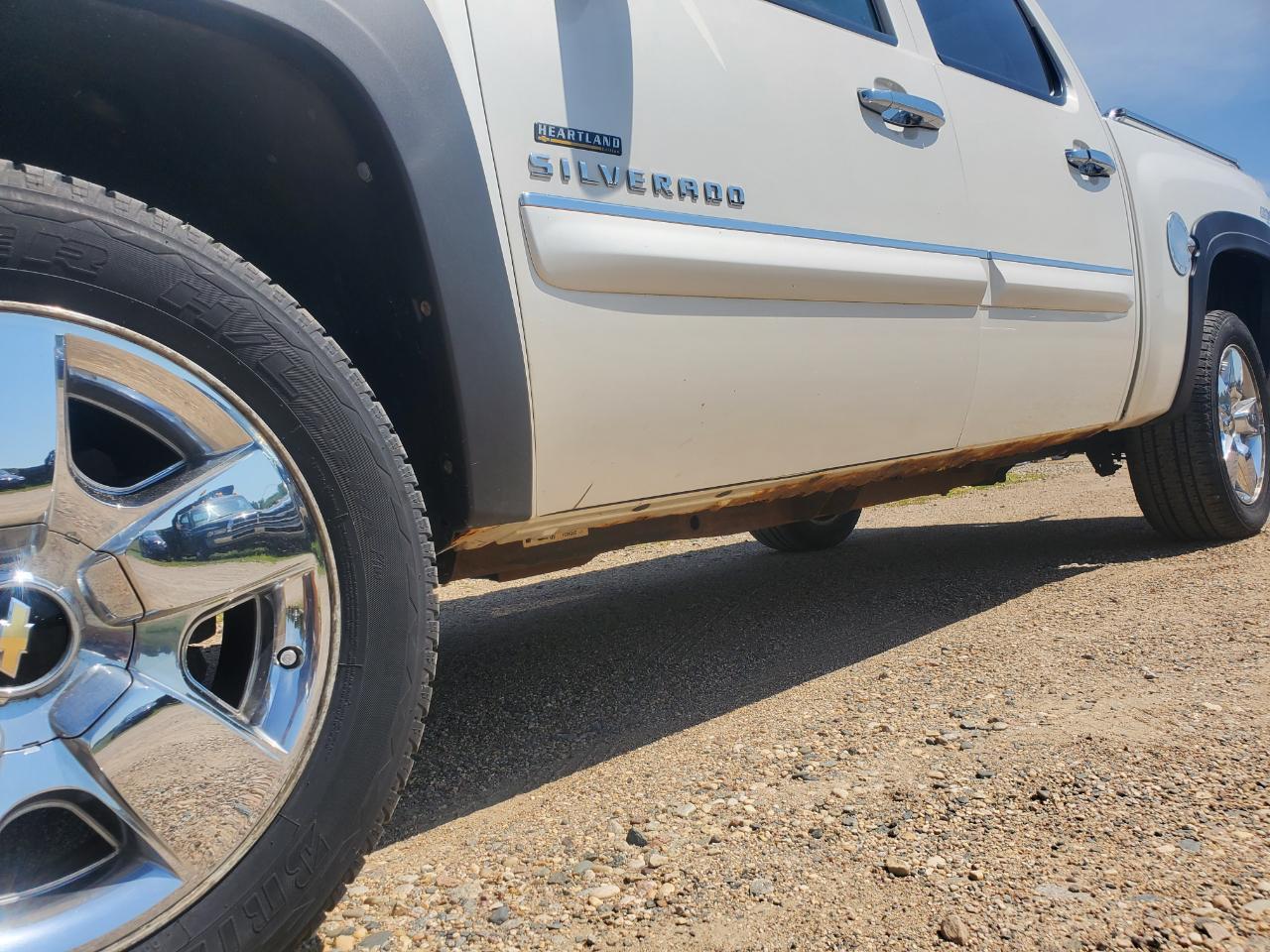 Chevrolet Silverado 1500 4WD Crew Cab 143.5" LTZ 2011