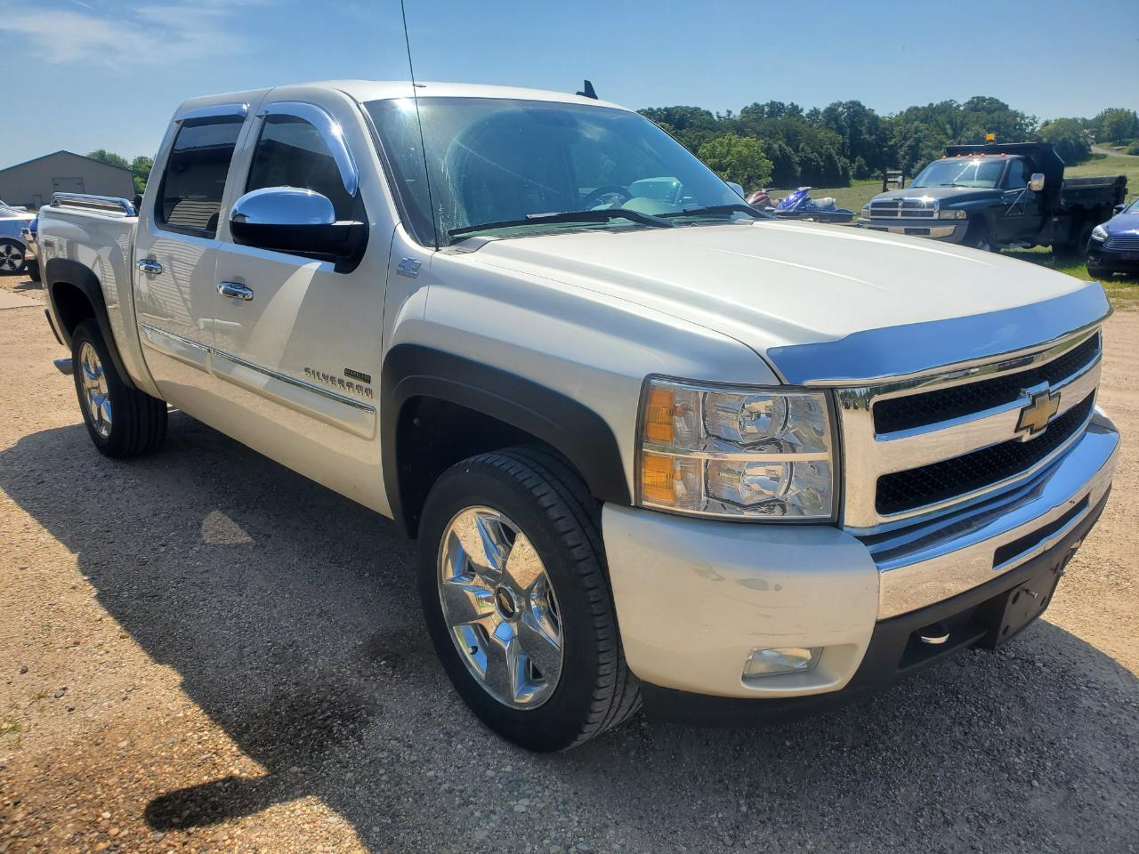 Chevrolet Silverado 1500 4WD Crew Cab 143.5" LTZ 2011