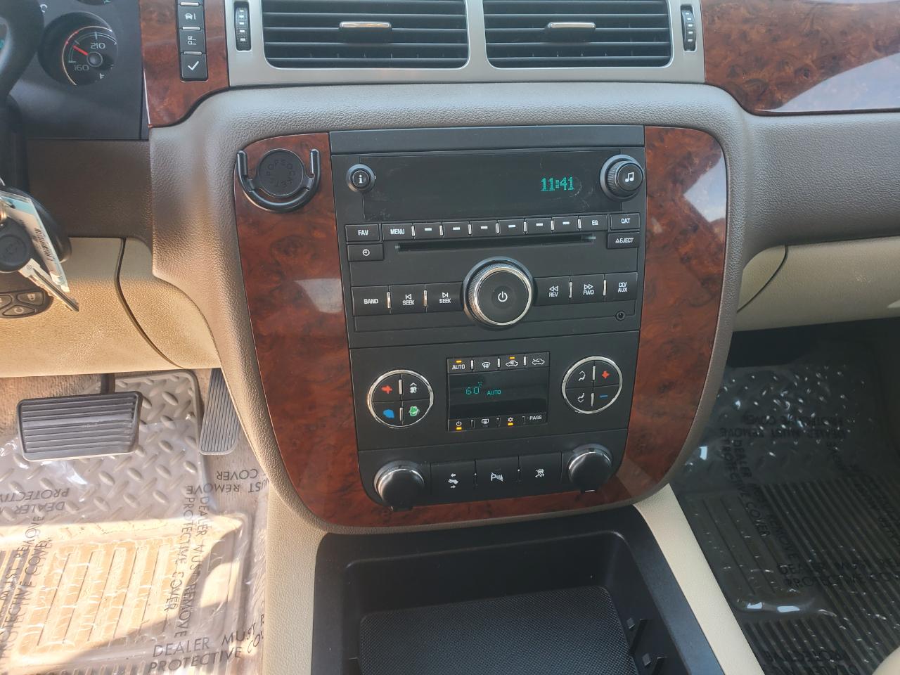 Chevrolet Silverado 1500 4WD Crew Cab 143.5" LTZ 2011