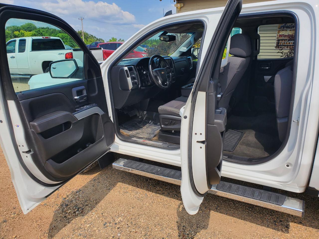 Chevrolet Silverado 1500 4WD Double Cab 143.5" LT w/2LT 2018