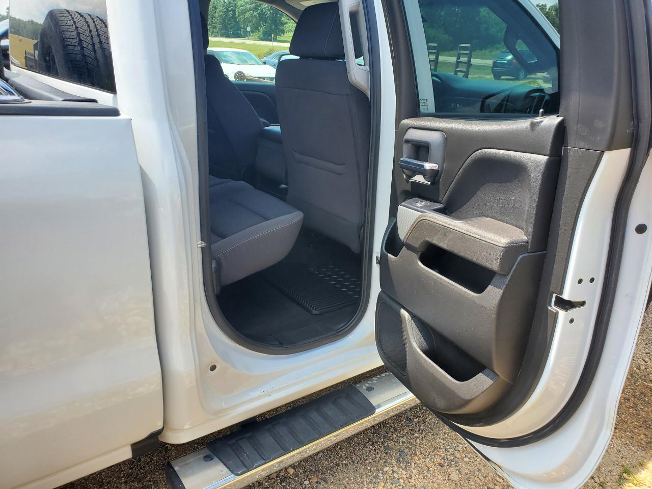 Chevrolet Silverado 1500 4WD Double Cab 143.5" LT w/2LT 2018