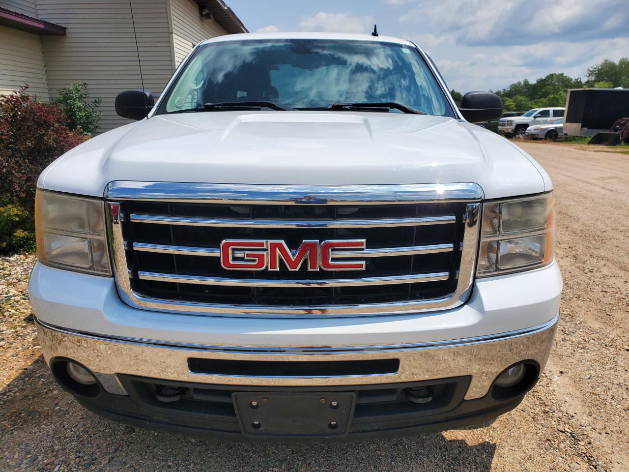GMC Sierra 1500 4WD Ext Cab 143.5" SLE 2013