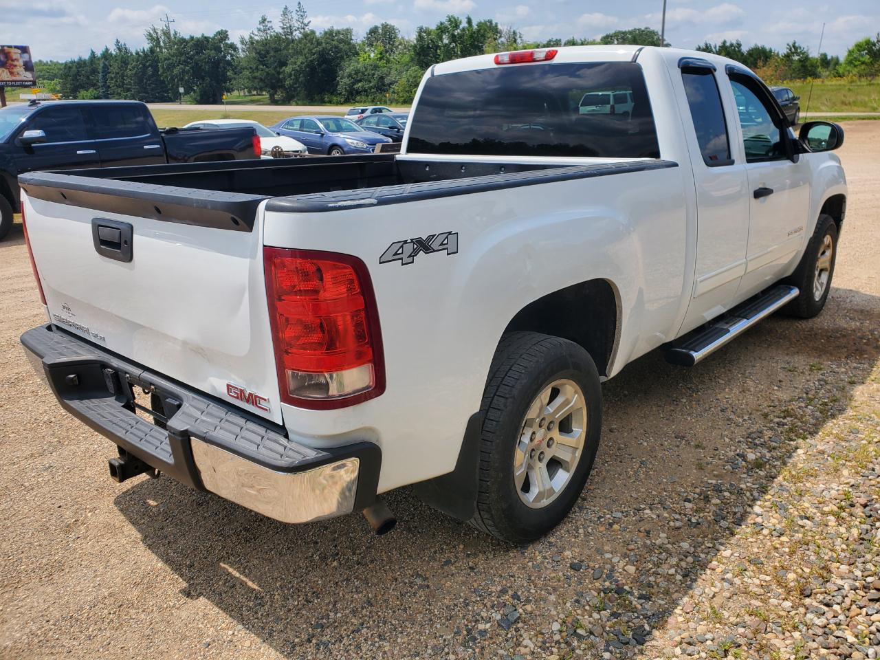 GMC Sierra 1500 4WD Ext Cab 143.5" SLE 2013