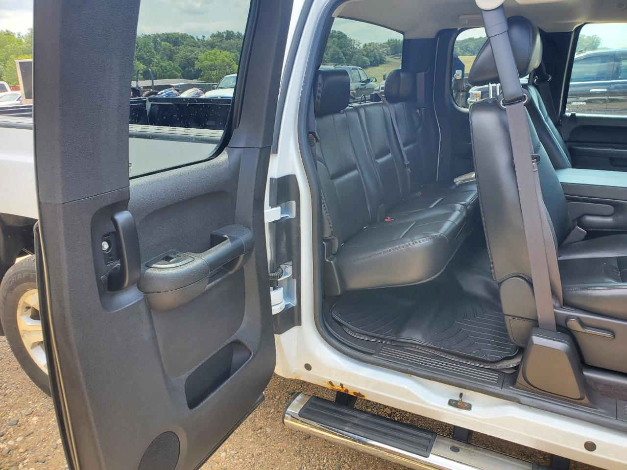 GMC Sierra 1500 4WD Ext Cab 143.5" SLE 2013