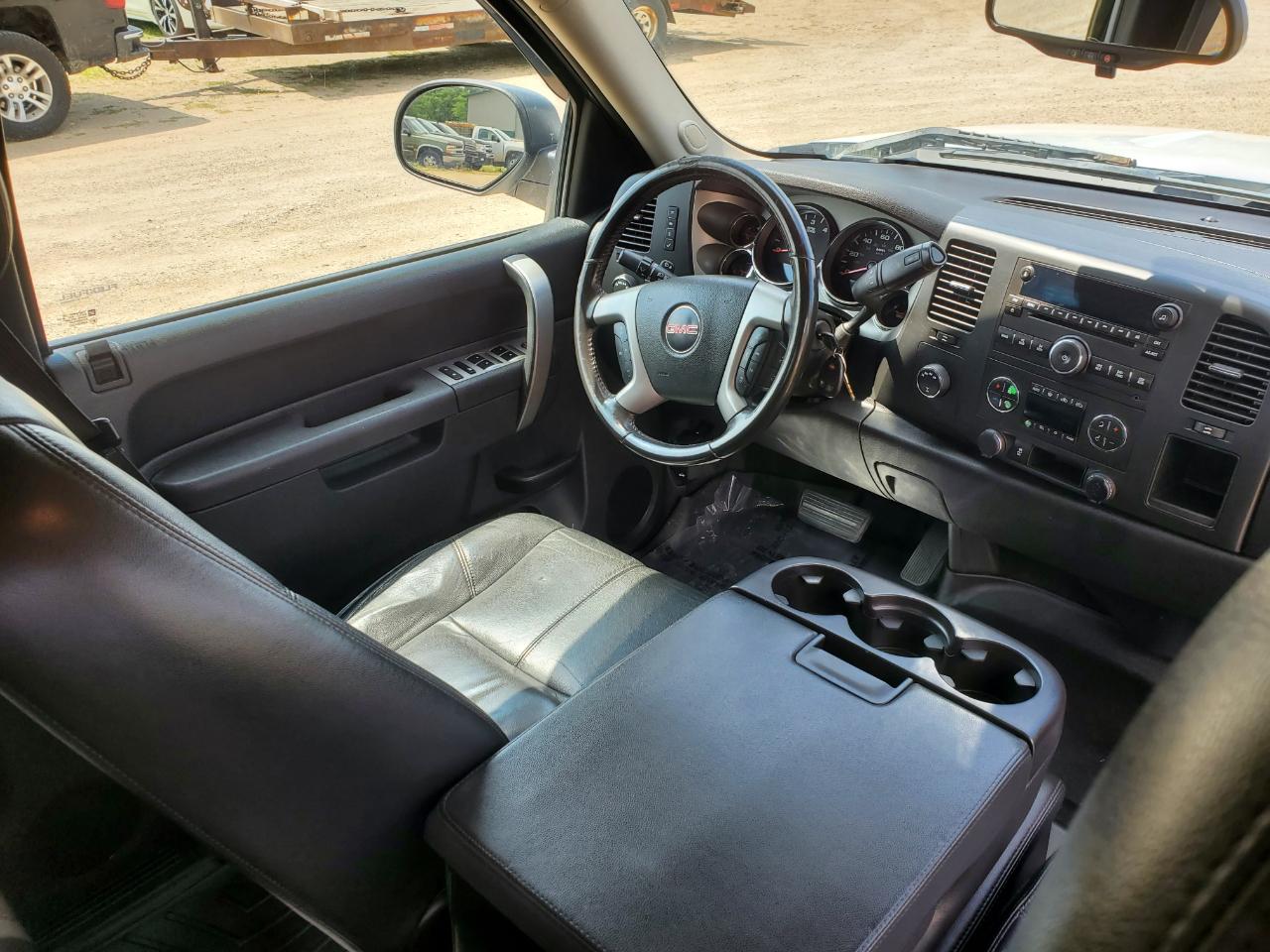 GMC Sierra 1500 4WD Ext Cab 143.5" SLE 2013