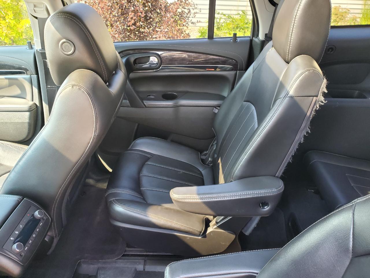 Buick Enclave AWD 4dr Premium 2017