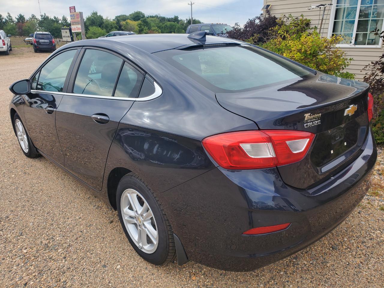 Hyundai Sonata 4dr Sdn 2.4L Auto GLS 2011