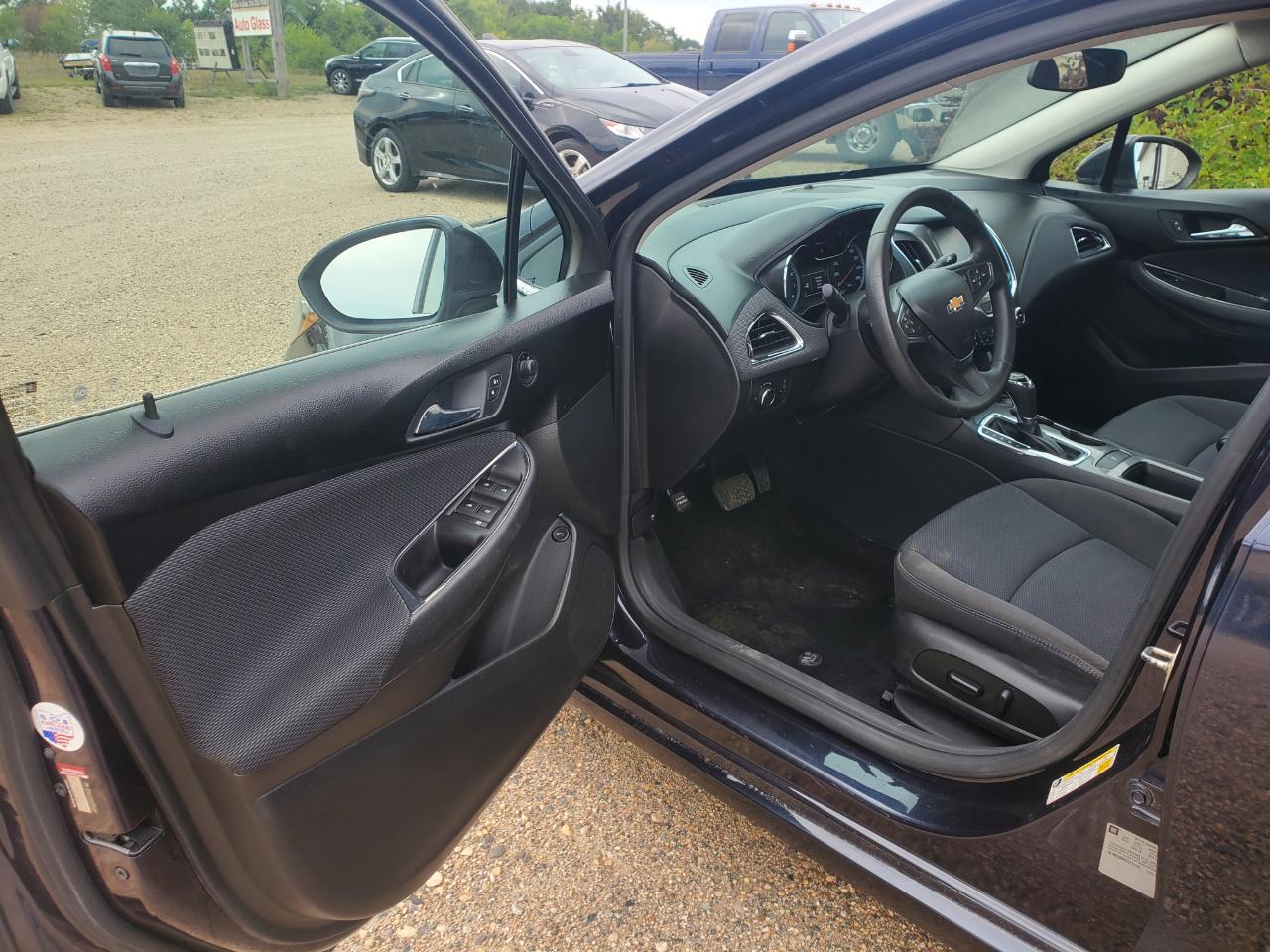 Hyundai Sonata 4dr Sdn 2.4L Auto GLS 2011