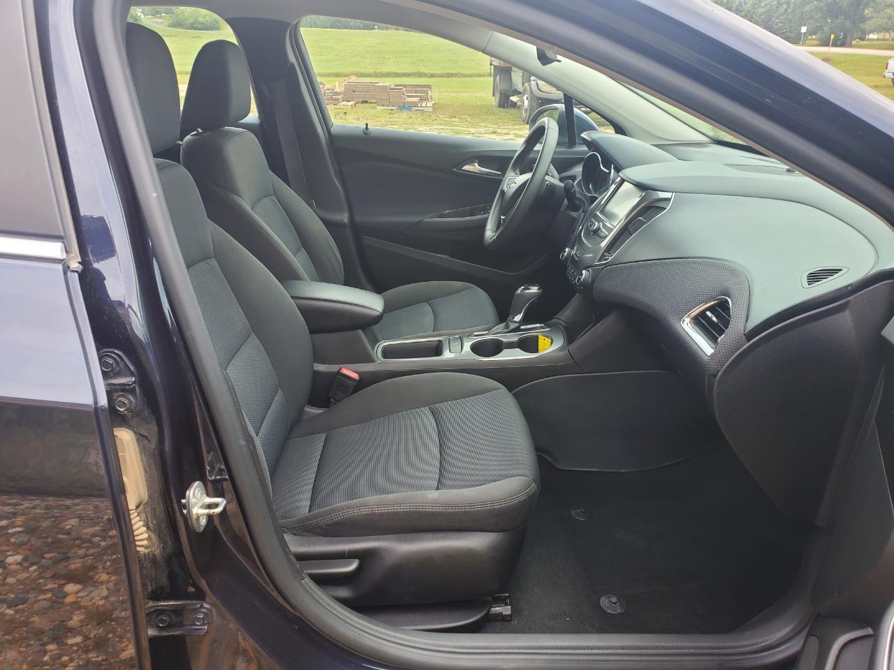 Hyundai Sonata 4dr Sdn 2.4L Auto GLS 2011