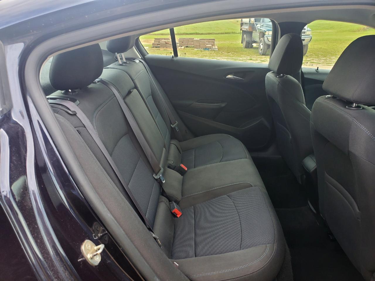 Hyundai Sonata 4dr Sdn 2.4L Auto GLS 2011