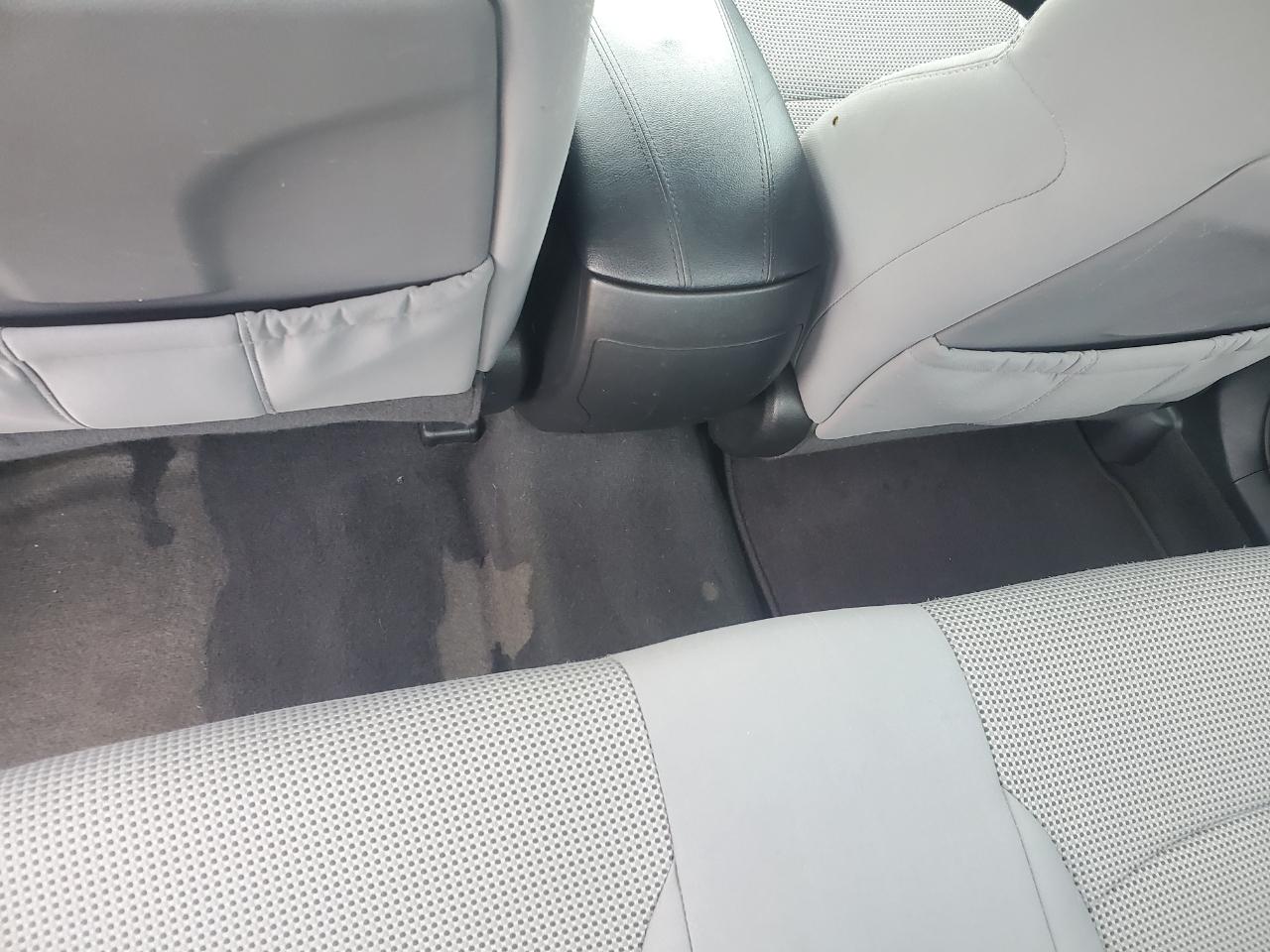 Hyundai Sonata 4dr Sdn 2.4L Auto GLS 2011