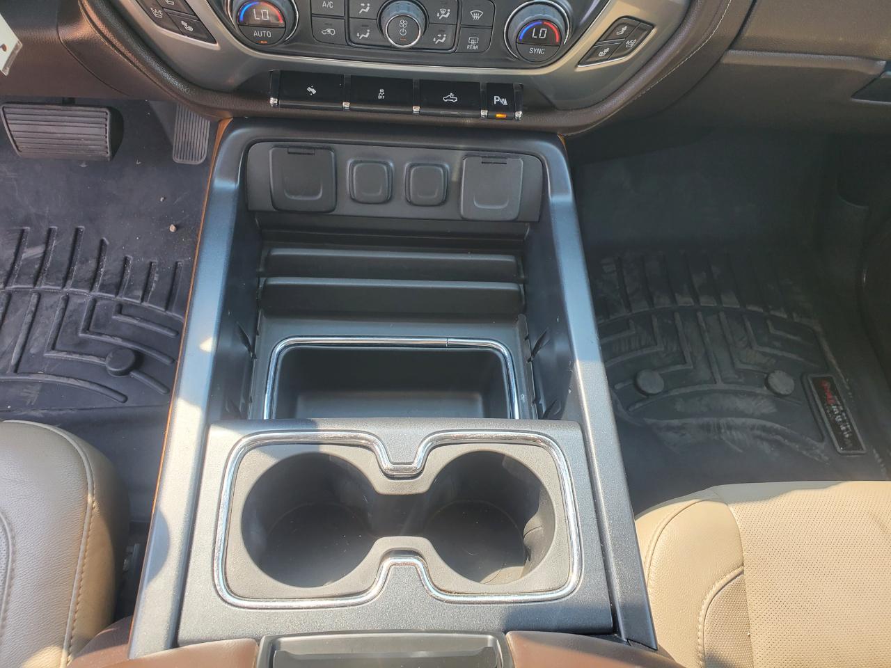 Chevrolet Silverado 1500 4WD Crew Cab 143.5" LTZ w/1LZ 2014