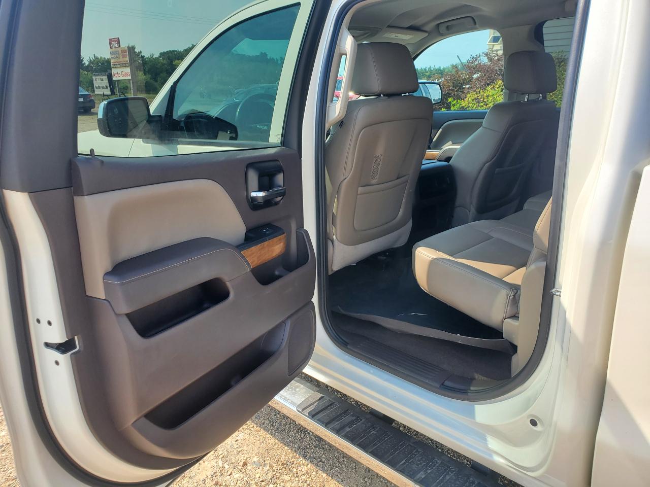 Chevrolet Silverado 1500 4WD Crew Cab 143.5" LTZ w/1LZ 2014