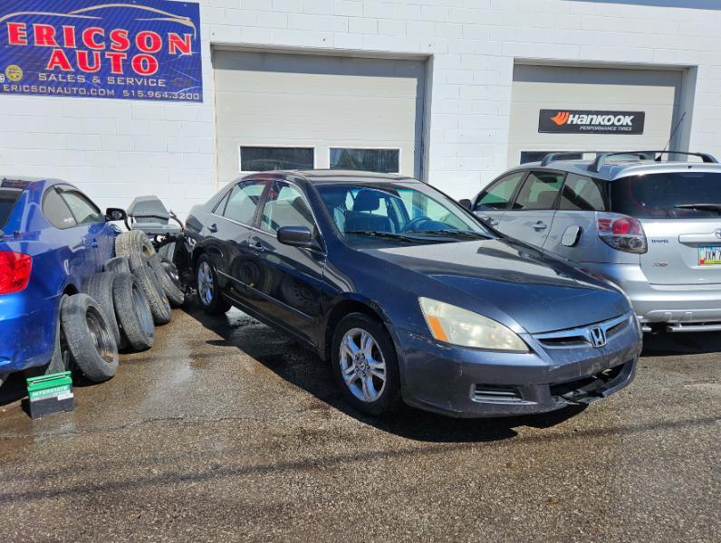 Honda Accord EX Sedan AT with Side Curtain Airbags 2006