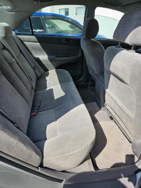 Toyota Camry LE  2002