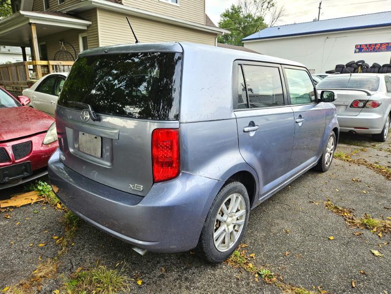 Scion xB Wagon 2009