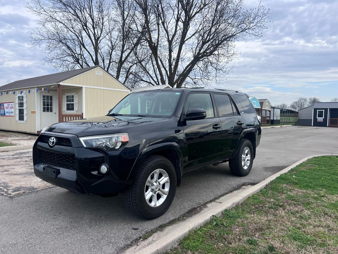 Toyota 4Runner SR5 2WD 2018