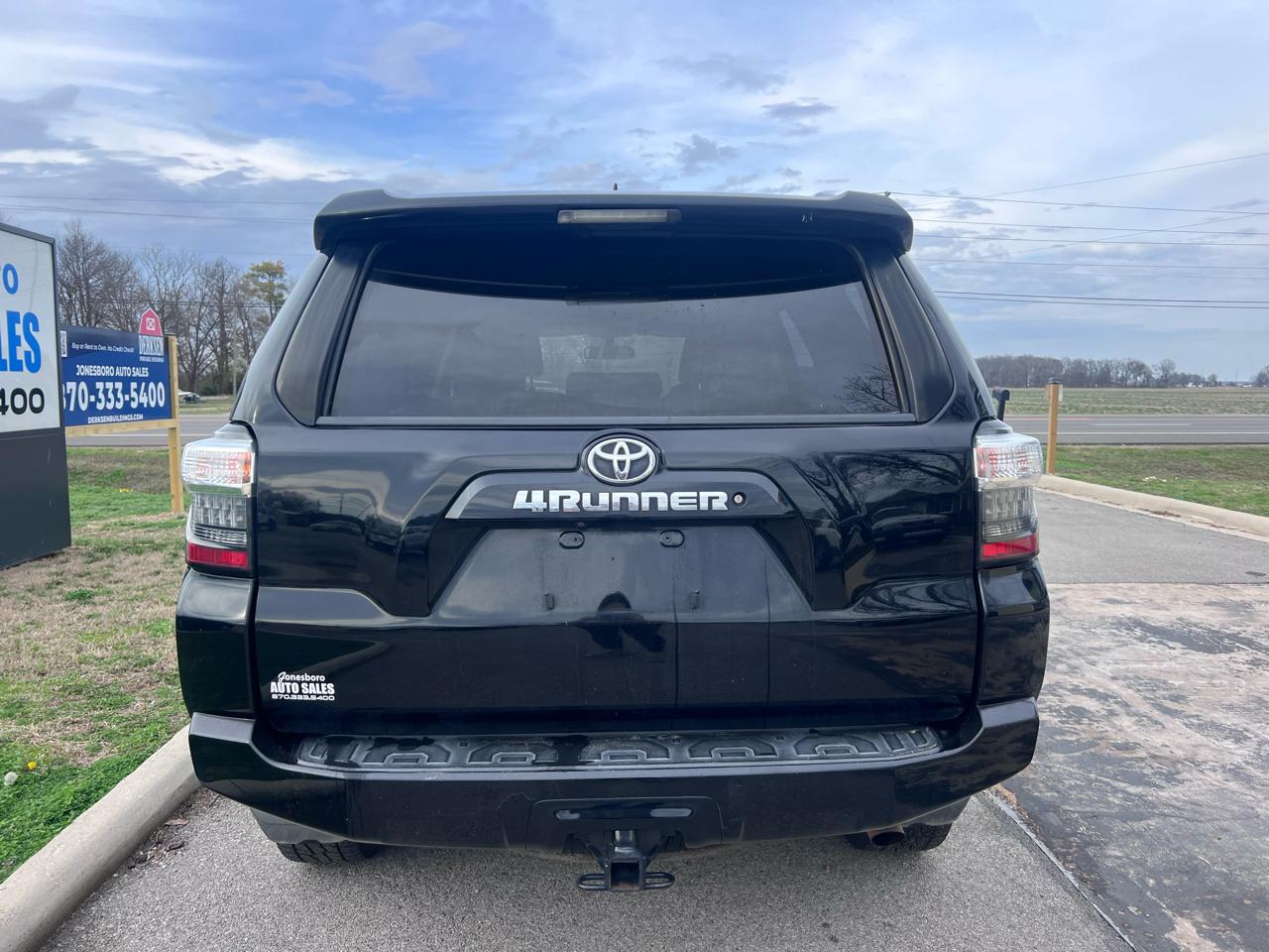 Toyota 4Runner SR5 2WD 2018