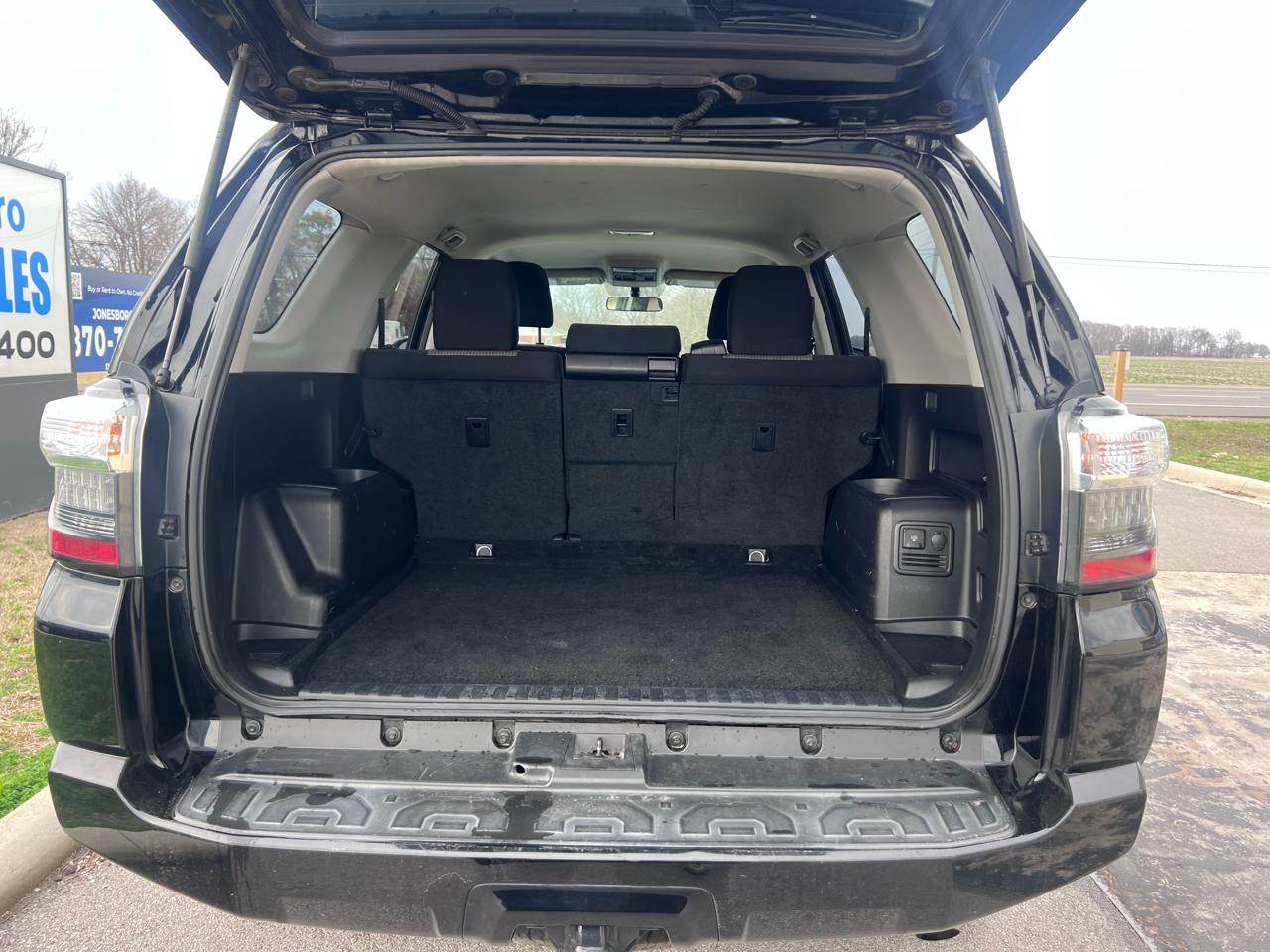 Toyota 4Runner SR5 2WD 2018