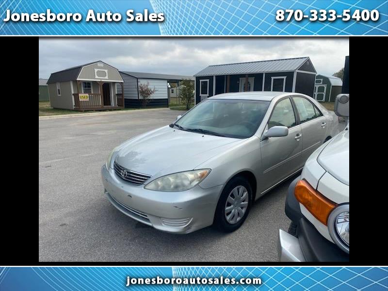 2005 Toyota Camry 4dr Sdn LE Auto