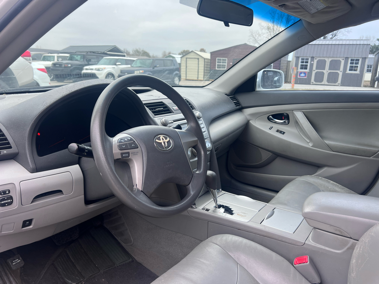 Toyota Camry Base 6-Spd AT 2011