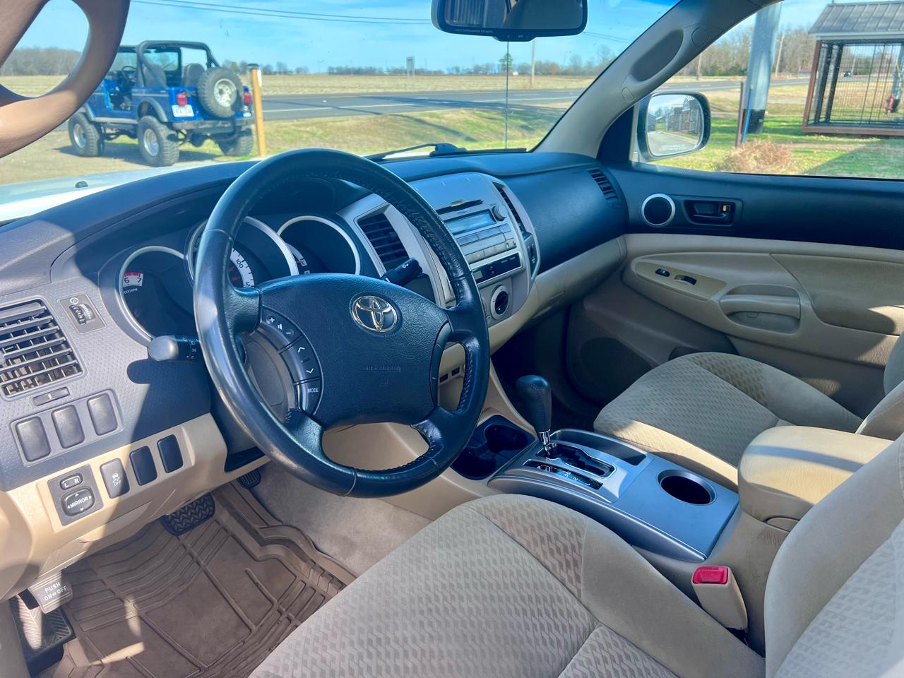 Toyota Tacoma Access Cab 2WD 2011