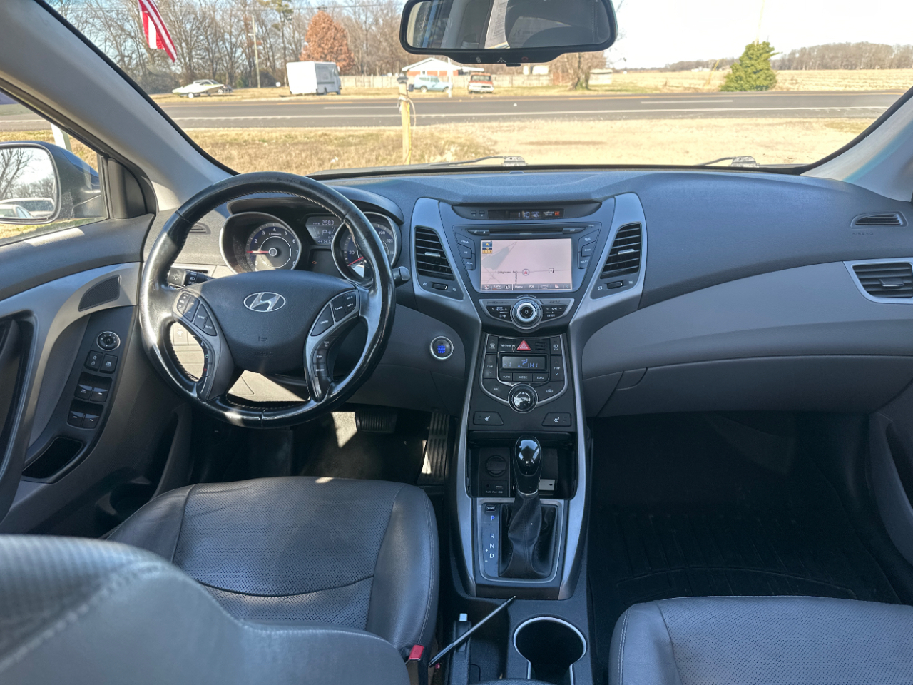 Hyundai Elantra GLS M/T 2014