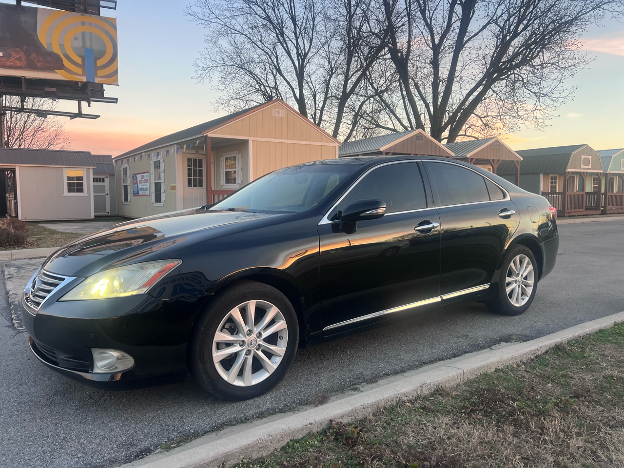 Lexus ES 350 Sedan 2011