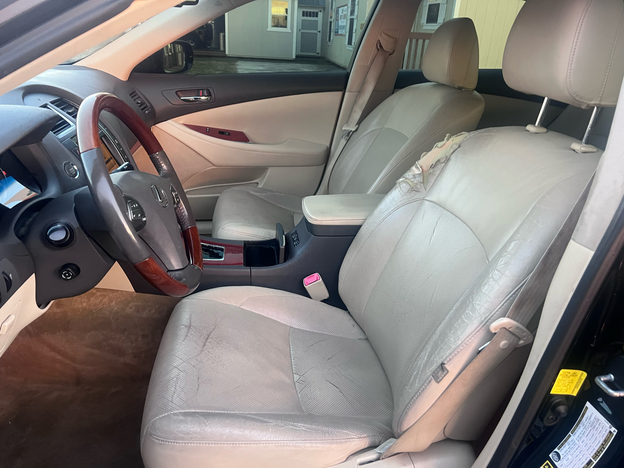 Lexus ES 350 Sedan 2011