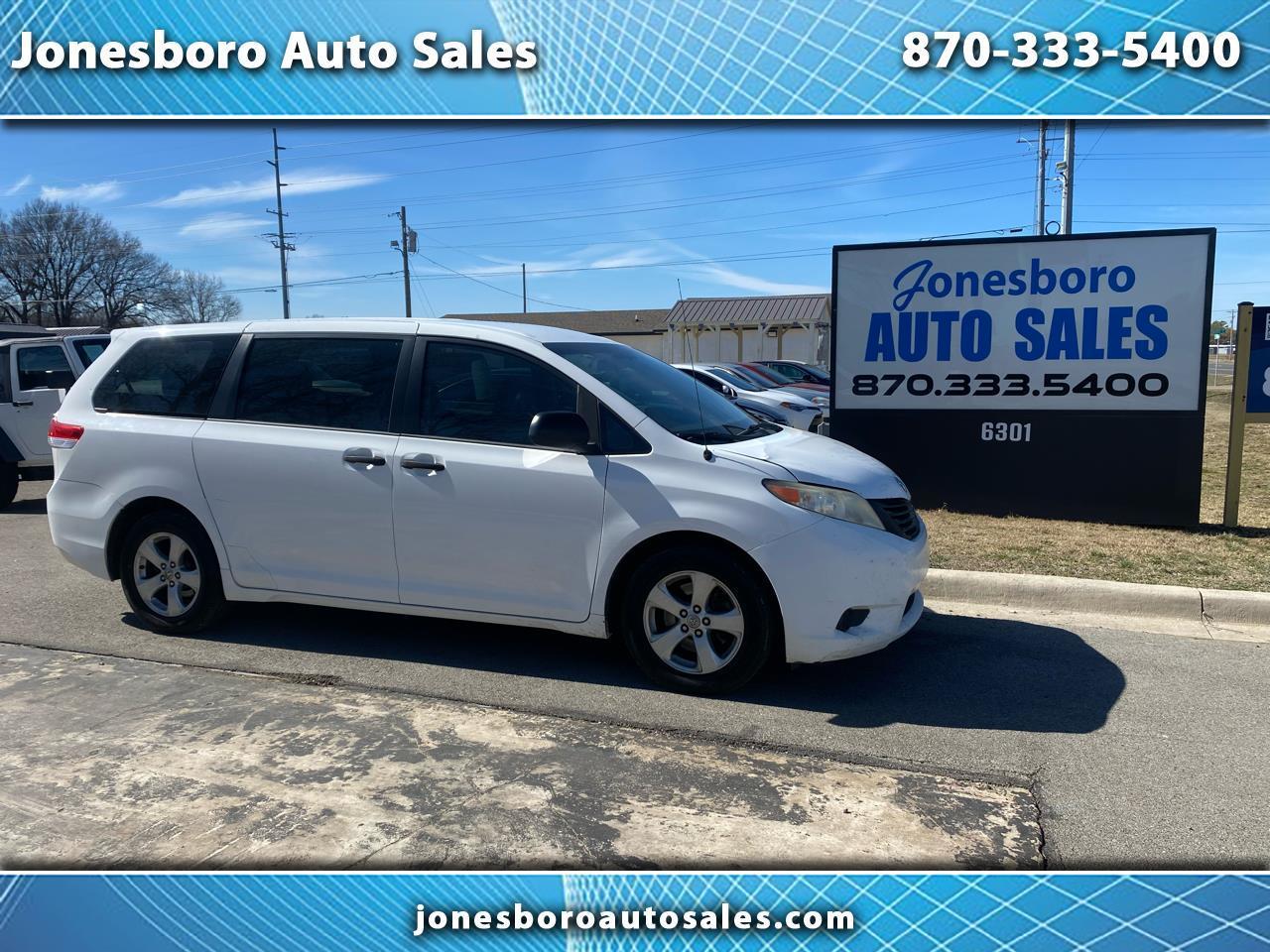 2013 Toyota Sienna FWD 7-Passenger V6