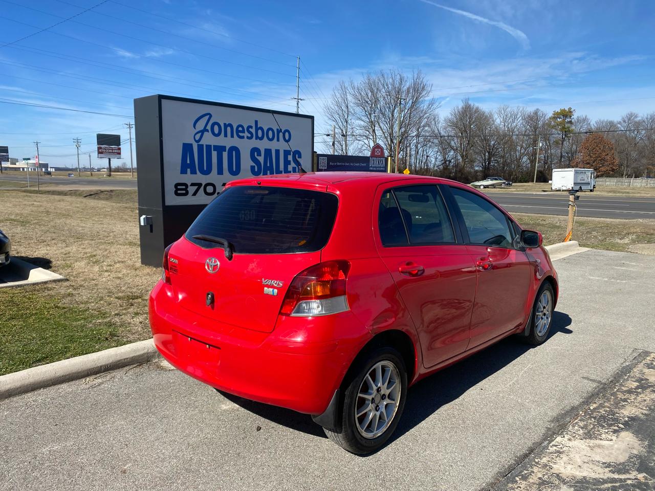 Toyota Yaris Liftback 5-Door AT 2010