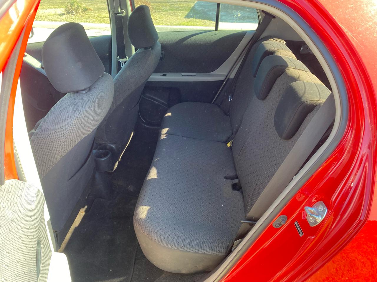 Toyota Yaris Liftback 5-Door AT 2010