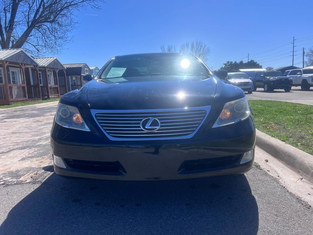 Lexus LS 460 L Luxury Sedan 2007
