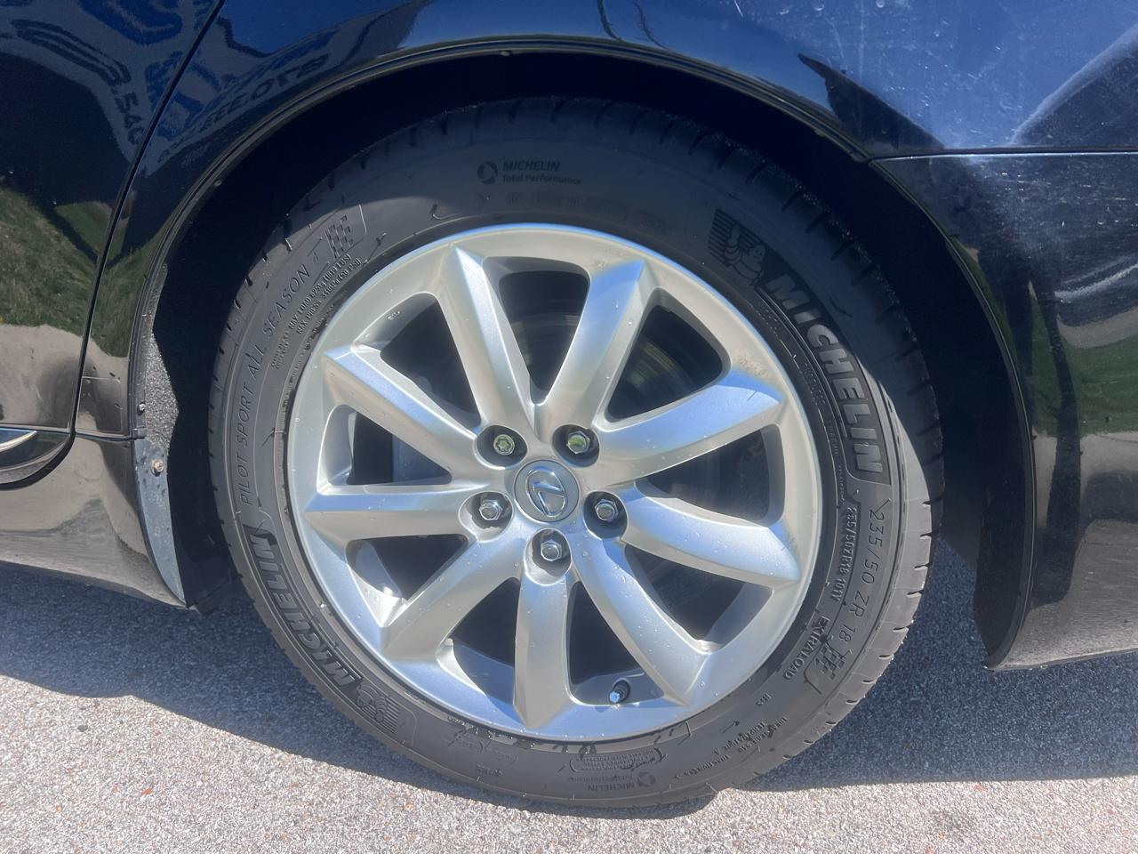 Lexus LS 460 L Luxury Sedan 2007