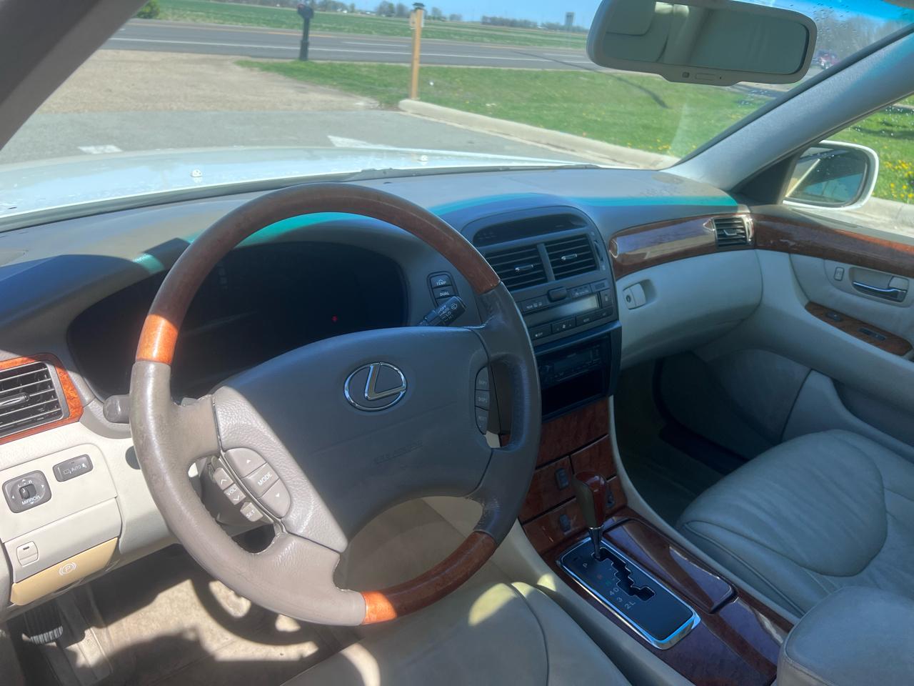 Lexus LS 430 Sedan 2002