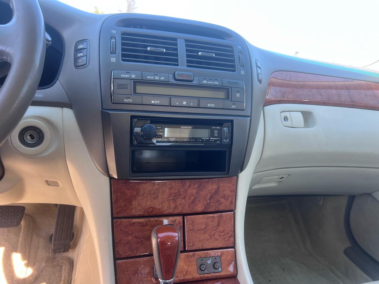 Lexus LS 430 Sedan 2002