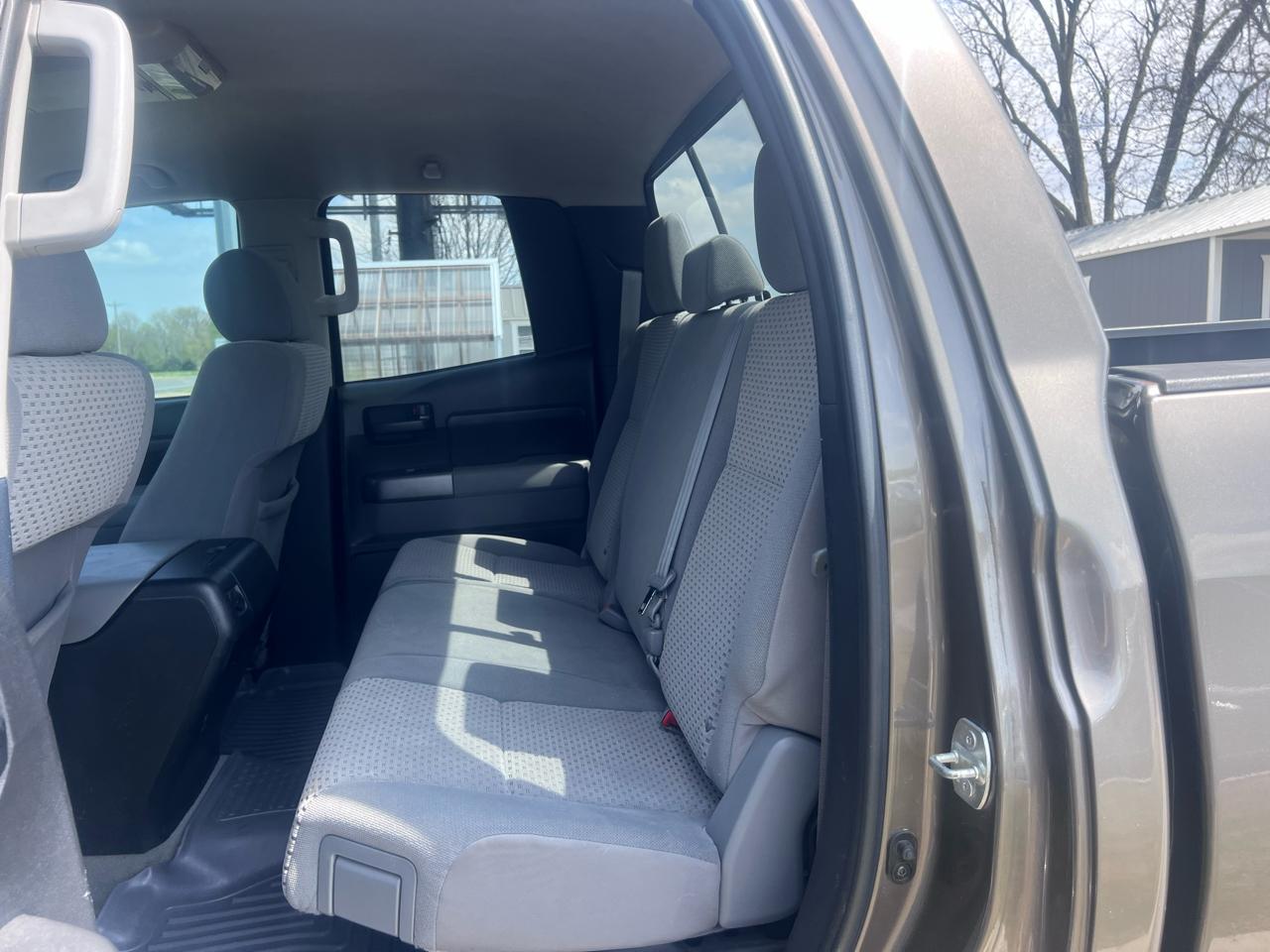 Toyota Tundra Tundra-Grade Double Cab 4.6L 4WD 2010