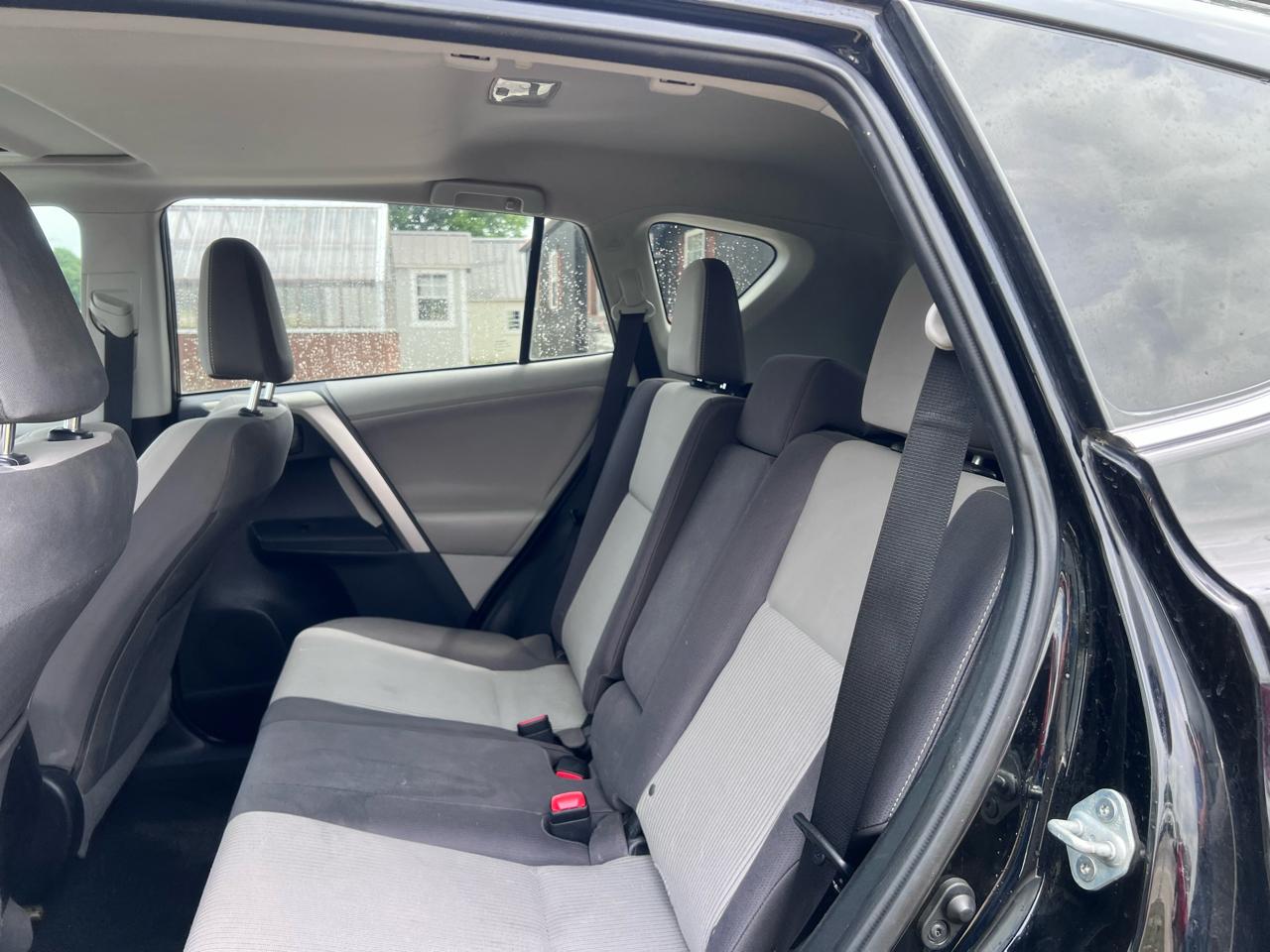 Toyota RAV4 XLE FWD 2013
