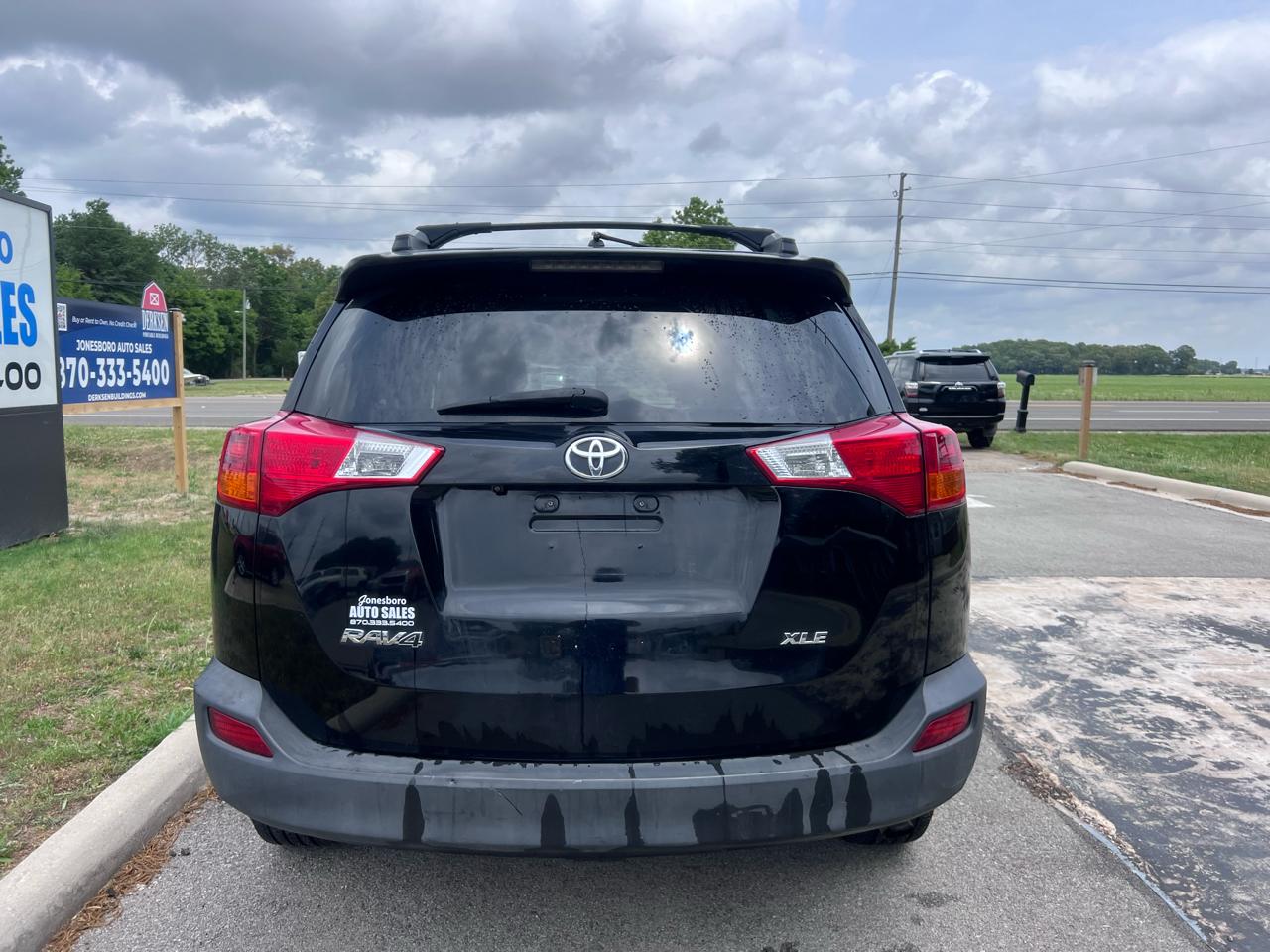 Toyota RAV4 XLE FWD 2013
