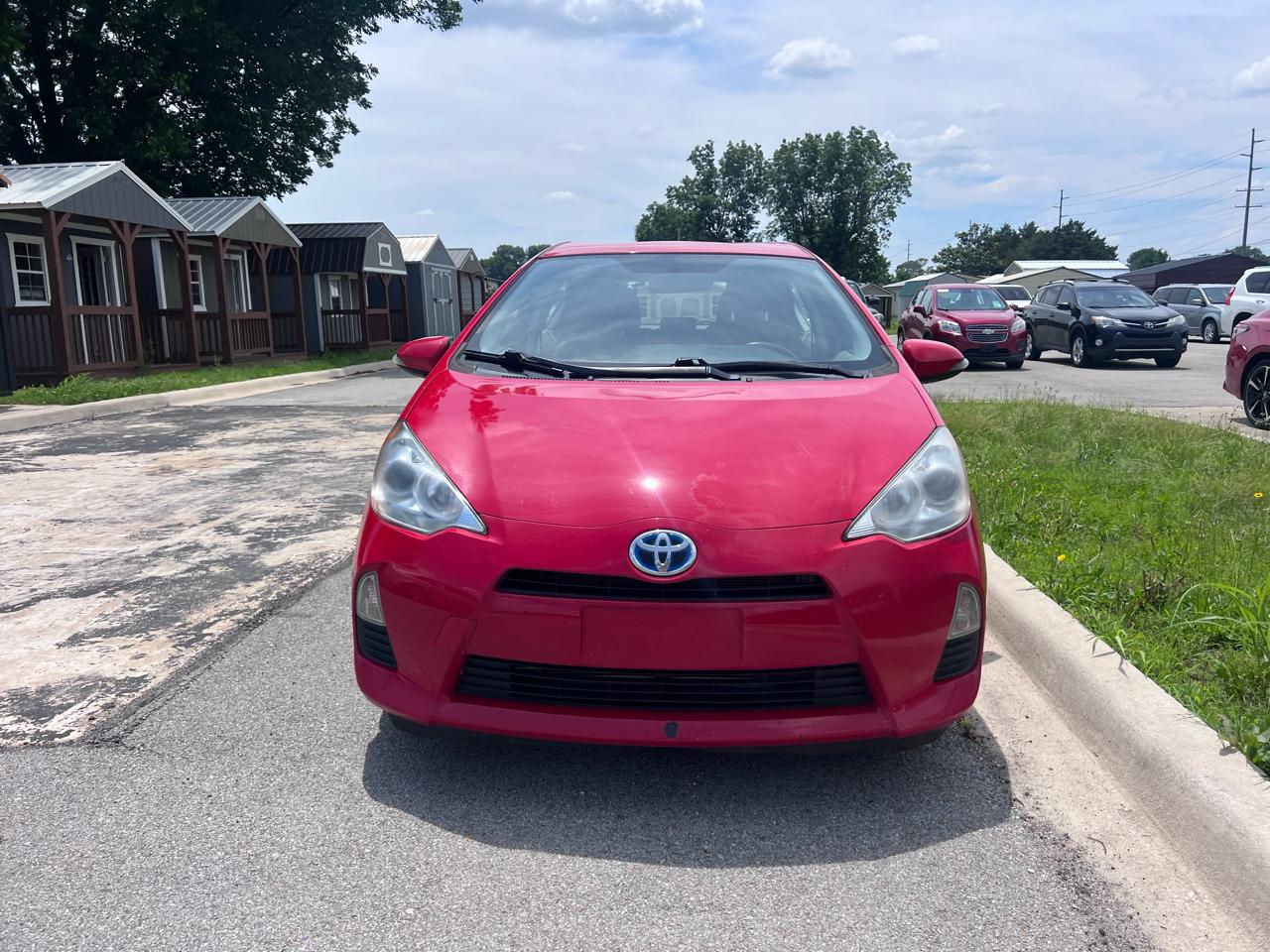 Toyota Prius c One 2013