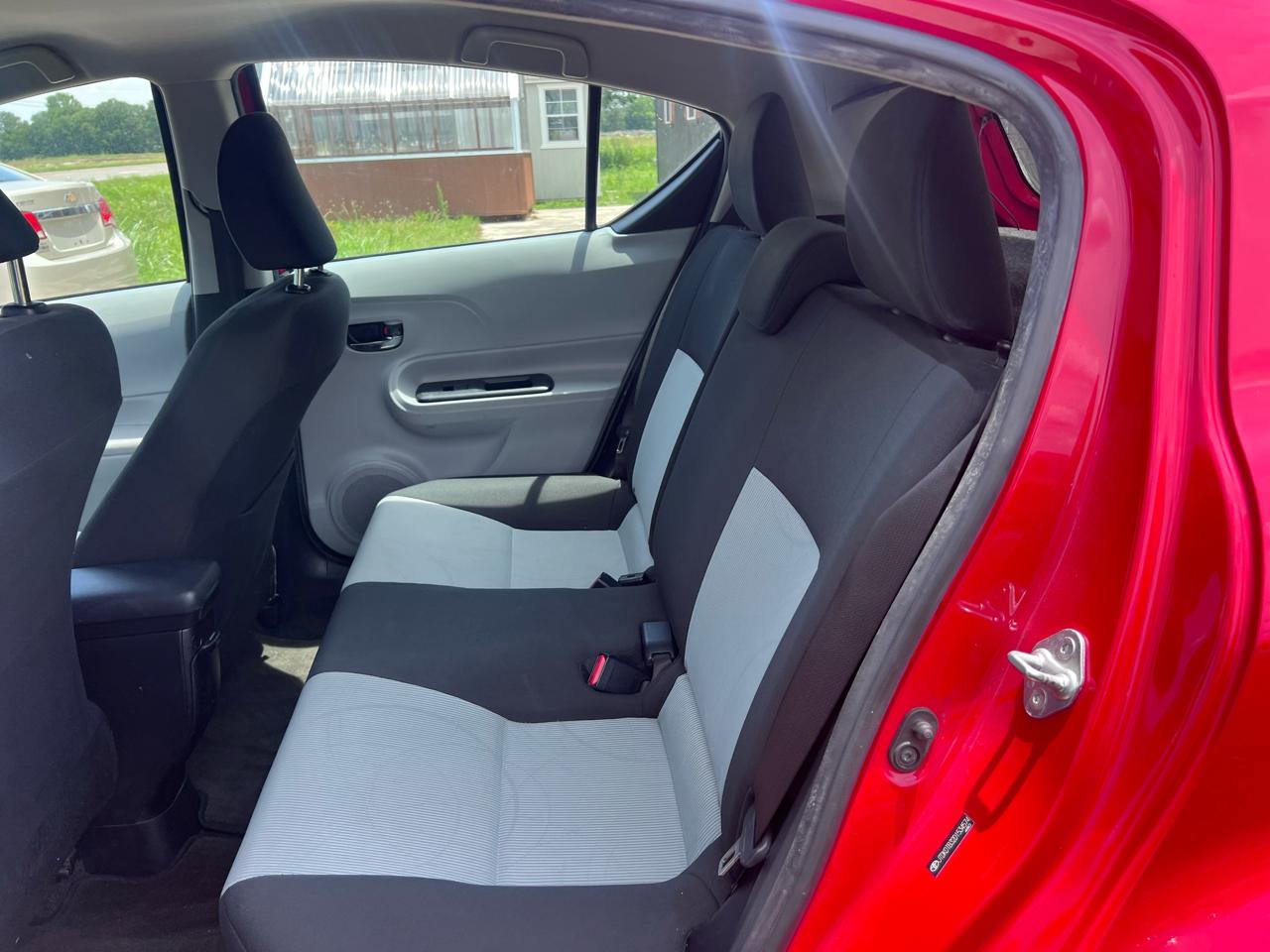 Toyota Prius c One 2013