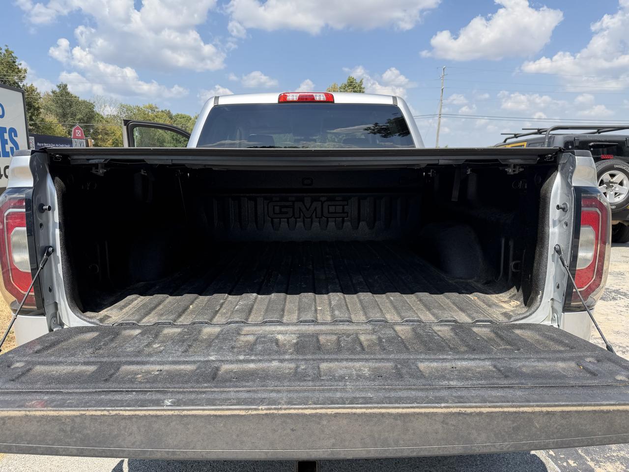 GMC Sierra 1500 SLT Crew Cab Short Box 4WD 2018