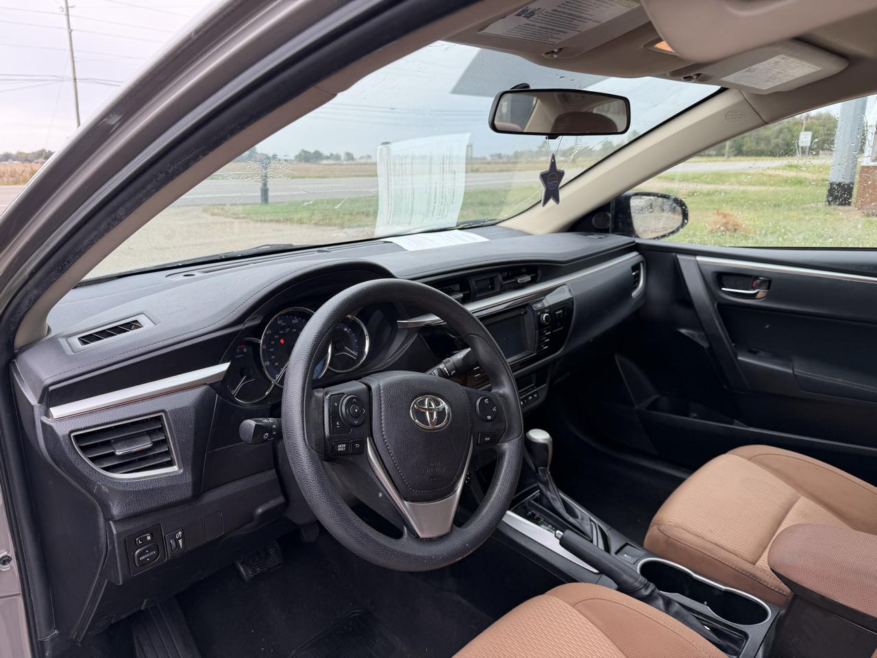 Toyota Corolla LE CVT 2014