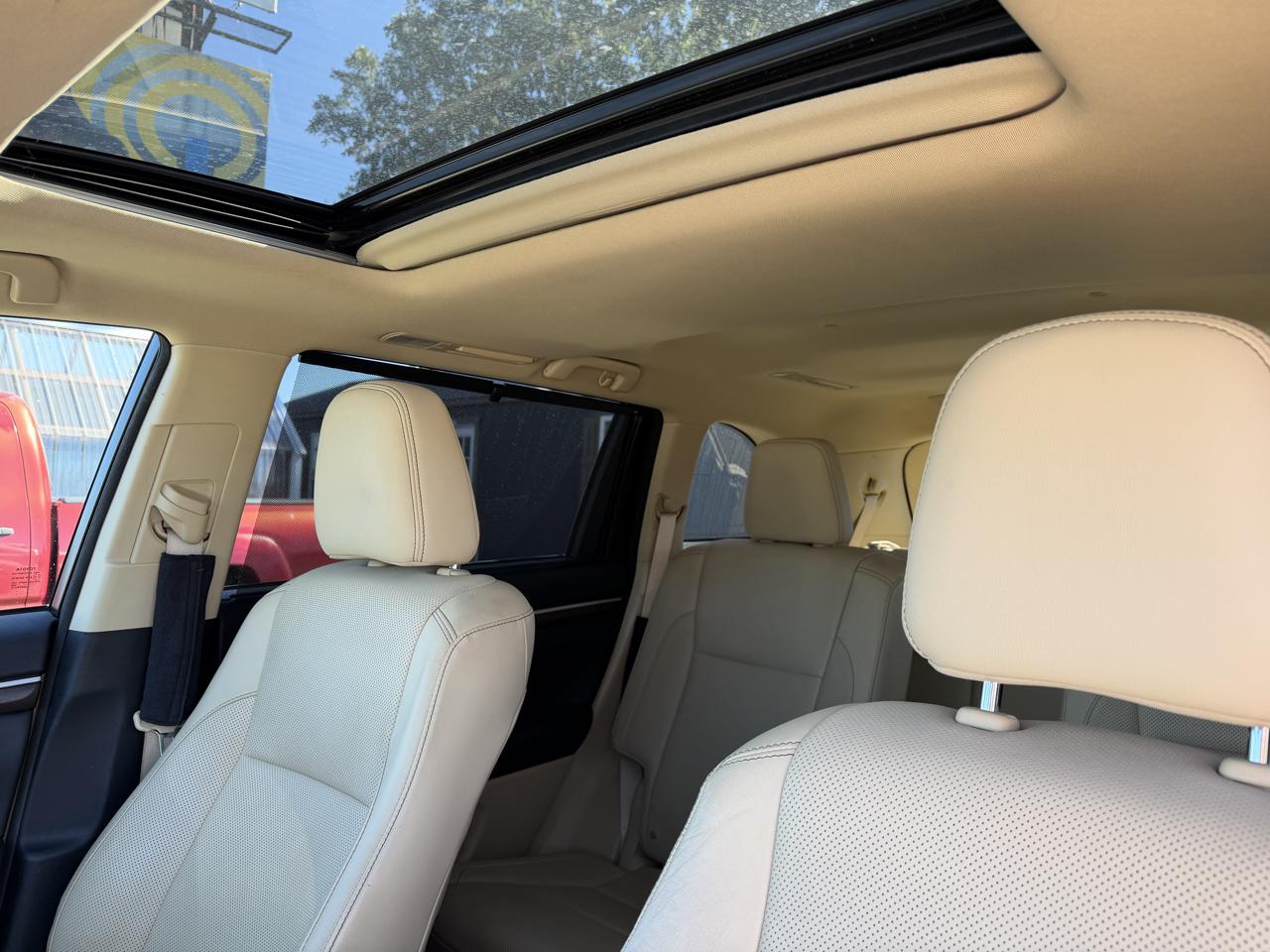 Toyota Highlander Limited FWD V6 2015