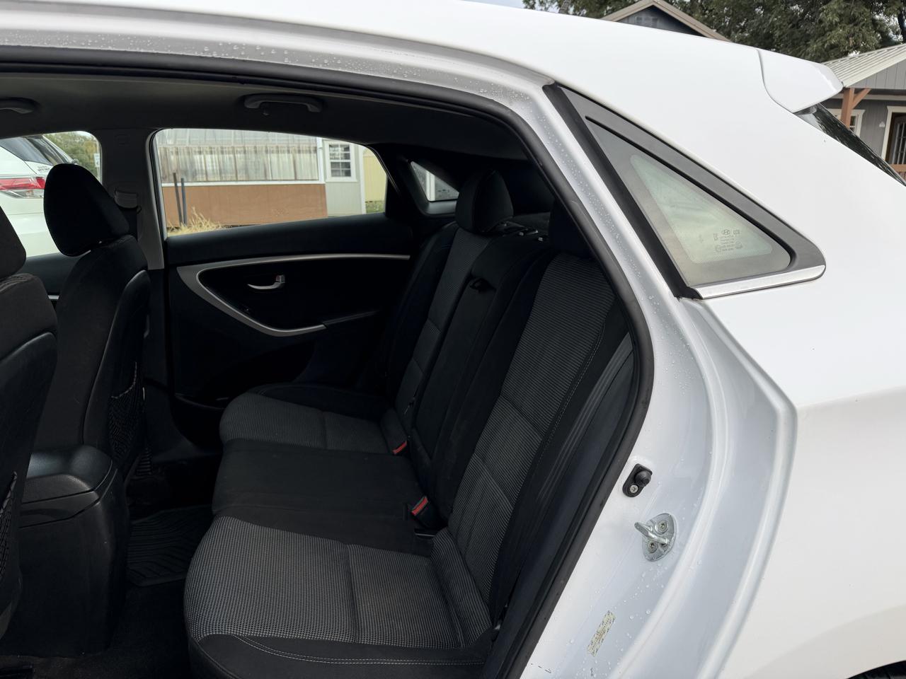 Hyundai Elantra GT A/T 2015