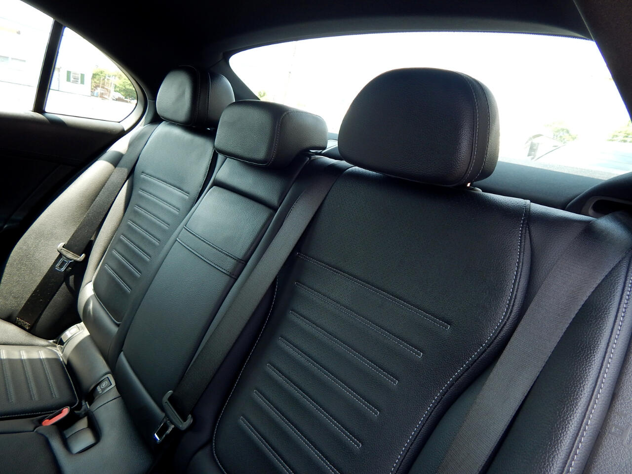 Mercedes-Benz C-Class C 300 4MATIC Sedan 2023 Mercedes-Benz C-Class C 300 4MATIC Sedan 2023