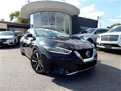 2022 Nissan Maxima 