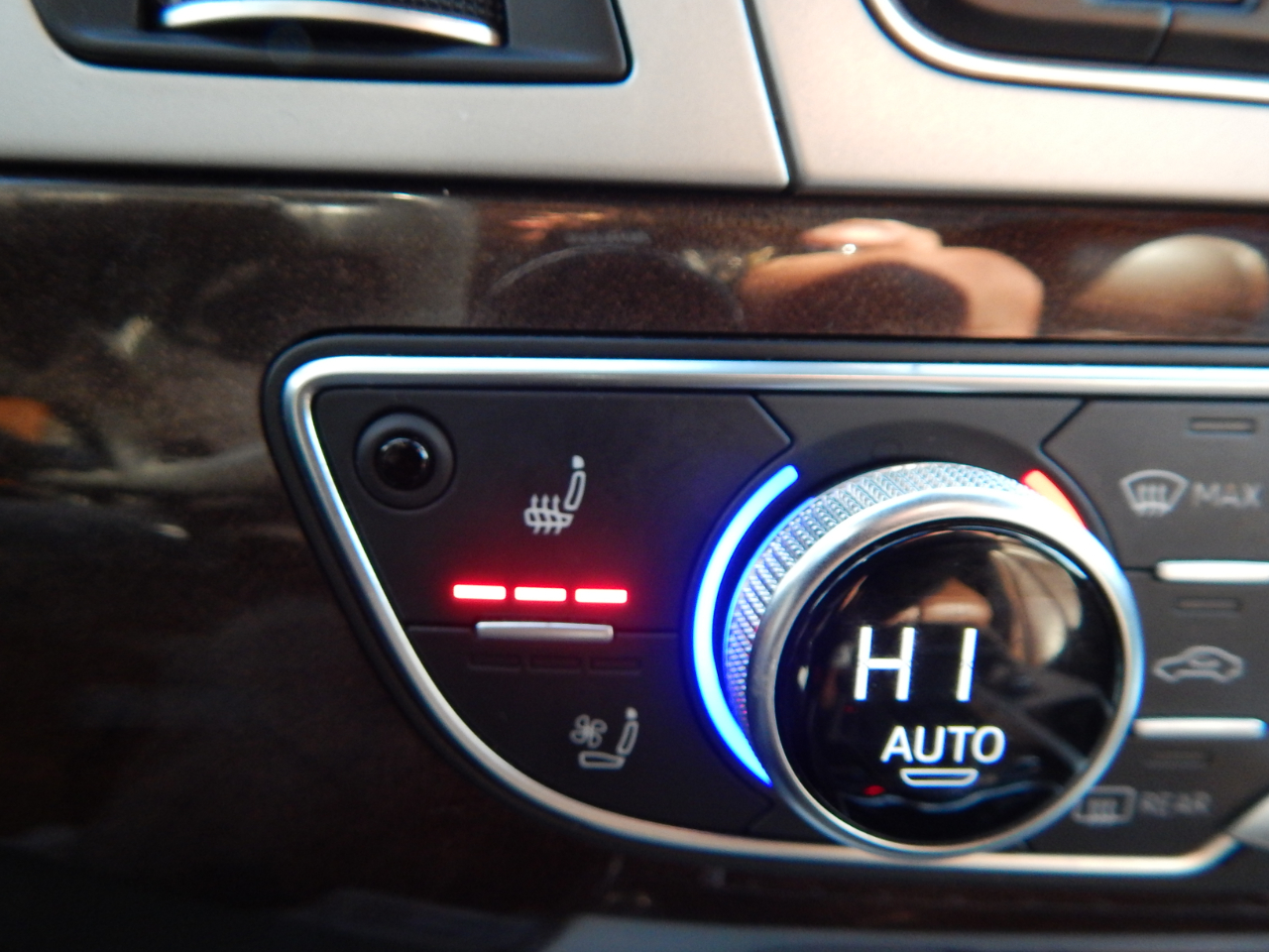 Audi Q7 SE Premium Plus 45 TFSI quattro 2019 Audi Q7 SE Premium Plus 45 TFSI quattro 2019